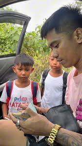 Kung nauso na cguro mga vloggers noon.. Me vlog ne din cguru ing buhay  ku🤣🤦‍♂️ Toyo