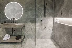 Duschboden Und Waschtisch Aus Fliesen Duschboden Dusche Badezimmer Gestalten