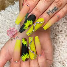Do you like to play with colorful nail polish? Best Lime Green Ombre Nails For Uniqueness Cute Manicure