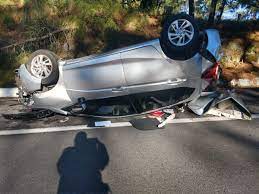El choque y volcadura de un vehículo provocó caos vial en la autopista, al parecer hay dos automóviles más involucrados. Fallece Una Persona Tras Accidente En La Autopista Mexico Cuernavaca