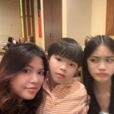 What are some good nail salons in Grand Rapids with good reviews, prices,  or discounts?