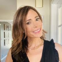 Suzanne Kushner's Instagram, Twitter & Facebook