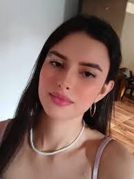 Daniela Alarcon (@dani_32000)