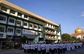 Check spelling or type a new query. 7 Hal Terbaik Dari Smp Luqman Hakim Surabaya Panduan Terbaik