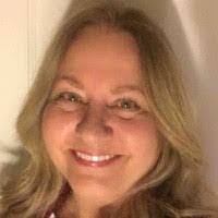 Lisa Enfinger's Instagram, Twitter & Facebook