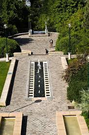 Belleville Parc Paris 20 Le Parc De Belleville Aussi Appele Jardin Belleville Julien Lacroix Est L Un Parcs Parc Et Jardin Paris Arrondissement