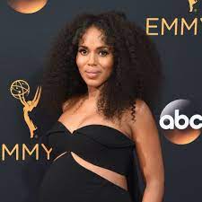 The best kinky curly hairstyle is naturally curly hair that you can see all the waves and kinks, so cute. 36 Best Curly Haircut Ideas Of 2021 Haircuts For Naturally Curly Hair Allure