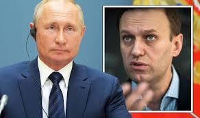 Er beklagt, dass der einsatz des verbotenen chemischen kampfstoffs. Alexei Navalny Poisoned By Novichok Merkel Demands Answers From Putin After Proof World News Express Co Uk