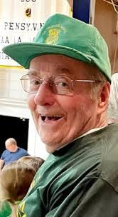 Louis Ricciardelli's Instagram, Twitter & Facebook