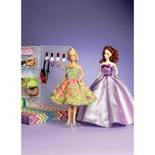 Das ebook beinhaltet ein schnittmuster mit den größen 30/36/42/48. Puppenkleider Mccalls 6903 One Size Schnittmuster Puppenkleider Stoffe De