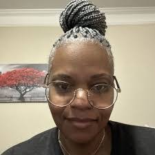 Savannah Harrison's Instagram, Twitter & Facebook