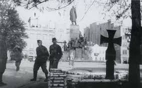 Война россия украина / владимир путин начал войну в . Harkov Vo Vremya Okkupacii Military Fashion City Painting