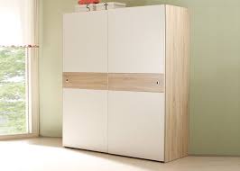 Meist gehen jugendliche nicht behutsam mit dem kleiderschrank um, weshalb er aus pflegeleichtem material gefertigt sein sollte. Schwebeturenschrank Wiki Schrank Kinderzimmer Jugendzimmer Sonoma Weiss