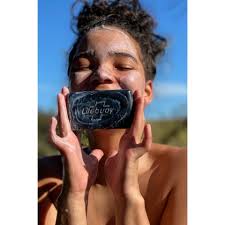 The great thing about Lifebuoy's new Activated Charcoal Mint Soap Bar is  that it can be used for both your body and your face. I wear make-up