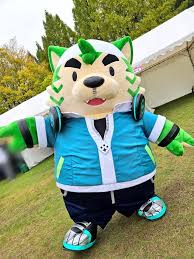 Alguien sabe si es alguna VN? (O de dónde viene este personaje?) Me ha  interesado ya que no me han dejado de salir imágenes XD. Si alguien sabe de  que es esto