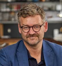 Svend Brinkmann: Om trivsel og mening i livet Det gode arbejdsliv Vi kan  spise os ud af kriserne