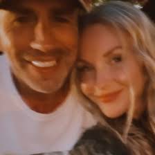 Erin Kapp's Instagram, Twitter & Facebook