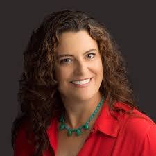 Marisa Floyd's Instagram, Twitter & Facebook