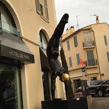 L'audace emporte souvent ce que l'on n'obtiendrait point par des moyens ordinaires. De L Audace Encore De L Audace Toujours De L Audace Picture Of Hotel De Paris Saint Tropez Saint Tropez Tripadvisor