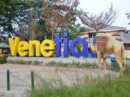 Masuk purwokerto, cuma kemarin ini masih sampai tasik, nanti coba tanya dulu saja ke keneknya ya mas sampai bandung tidak, dari purwokerto jam 00.40 dan 07.30. Harga Tiket Masuk Venetian Water Carnaval Bekasi Wahana Kolam Renang Waterpark Alamat Lokasi Yukpigi Informasi Wisata Terkemuka