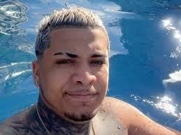 VÍDEO: influenciador Artur Braz viraliza após ter nude vazado: Cabeludo