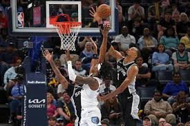Victor Wembanyama premier joueur à être sacré défenseur de l'année à l'unanimité en NBA