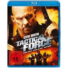 Hunt to Kill : Waxman, Keoni, Austin, Steve, Roberts, Eric, Daniels, Gary,  Bellows, Gil, Ullerup, Emilie, Hogan, Michael, Eklund, Michael,  Avgeropoulos, Marie: Amazon.nl: DVD & Blu-ray