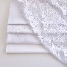 Zarter spitzenstoff mit eingearbeiteten blütenranken in wunderschönen farben. 6lsonsfwl Qn0m