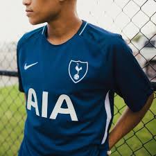 Camisa Under Armour Tottenham Away 2017 Nike Tottenham Away Jersey Now Available A Bold Blue Change Kit For Spurs Cop Yours Here Link In Bio Epl Ucl