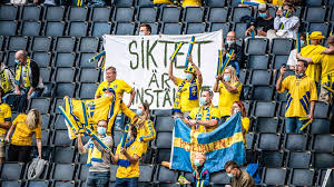 24 länder werden 2021 an der europameisterschaft teilnehmen, wobei die nummern 1 und 2 der gruppe noch eine runde weiter gehen. Fotbolls Em Borjar Far Hemmalagen En Fordel Anders Lindblad Svd