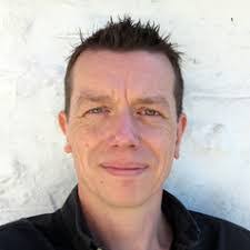 Jonathan Pettitt's Instagram, Twitter & Facebook