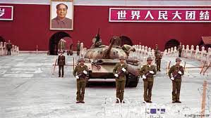 天安門 天安门 法輪功 李洪志 free tibet 劉曉波. å¤©å®‰é—¨æ¯äº²ä»¬æ°¸ä¸ç–²å€¦çš„æŠ—äº‰ å¾·å›½ä¹‹å£°æ¥è‡ªå¾·å›½ä»‹ç»å¾·å›½ Dw 03 06 2014