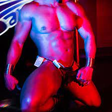Selfies, photos, videos, pole dancing, striptease, anything. Brunch With Extra Sausage Nsfw