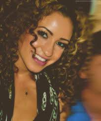 Danielle Peazer Facts