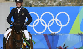 Im baji koen equestrian park wird die vielseitigkeit mit dem zweiten drittel der teilnehmer fortgesetzt. Melvsvtt8qncqm