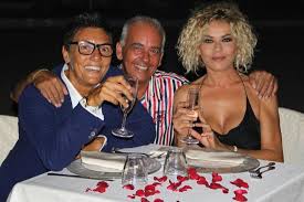 È scesa in campo ogni volta che se ne è presentata l'occasione assieme al suo amico di vecchia data nichi vendola. Eva Grimaldi Imma Battaglia E Il Mitico Marco Picture Of L Ostrica Pazza Lido Di Ostia Tripadvisor