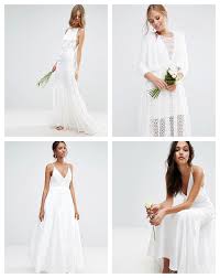 Lasst euch inspirieren und kreiert eure boho hochzeit. Coole Brautkleider Fur Das Standesamt Oder Boho Hochzeit Hochzeitsblog The Little Wedding Corner