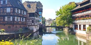 Una vacanza low cost in francia, a strasburgo, dove non c'è solo il parlamento europeo. Trasferirsi Vivere E Lavorare A Strasburgo Francia Cambiare Vita