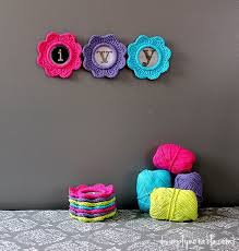 Discover knitting, sewing, painting, baking, and much more! Crazy Cute Diy Crochet Photo Frame
