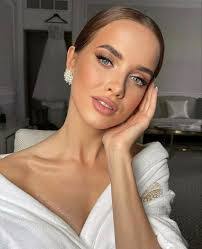 Molly Laughlin's Instagram, Twitter & Facebook