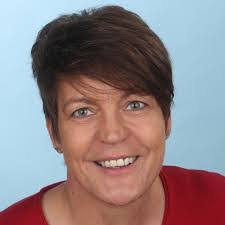 Tammy Voss's Instagram, Twitter & Facebook