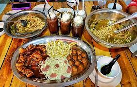 Ia digelar mee besen kerana saiz hidangannya yang besar. Mee Besen Ori Melaka