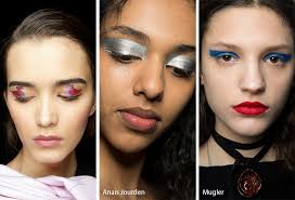 Fall Winter 2020 2021 Makeup Trends Runway Fall Makeup Looks Fall Makeup Trend Makeup Trends Fall Makeup Looks