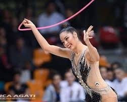Jun 19, 2021 · mercoledì 9 giugno 2021 ha preso il via il 37° campionato europeo di ginnastica ritmica, per la prima volta presso il palazzo della cultura e dello sport di varna, in bulgaria, a cui hanno preso parte 37 federazioni con ben 321 ginnaste: Alexandra Agiurgiuculese Ita