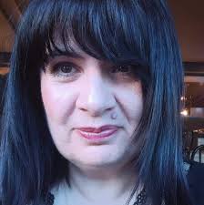 Hoping to reignite their passionate love affair, Dalila pours out her  feelings in the sensual “Mon coeur s'ouvre à ta voix.” See mezzo-soprano  Elina Garanca and tenor Roberto Alagna star in tonight's