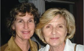 Wine and hors d'oeuvres at Artichoke & Co.