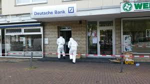 Deutsche bank bahnhofstraße 16a, 53604 bad honnef 25,8 km: Radio Bochum On Twitter Geldautomaten Sprengung Um Vier Uhr Nachts An Der Westenfelder Strasse Hier Bei Uns In Bochum Die Zwei Mutmasslichen Tater Sollen Mit Einem Motorrad Und Ohne Helm Gefluchtet Sein Https T Co 0ystdev4my