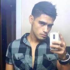 Andre Martinez (@Andreeeemtz)