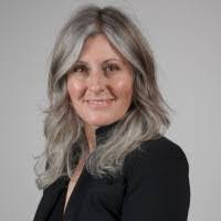 Michelle Curran's Instagram, Twitter & Facebook