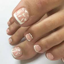 Black and white check design toe nail art design idea. White Flowers Toe Nails Cute Toe Nails Pretty Toe Nails Wedding Toe Nails
